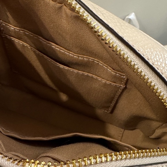 Coach Jamie Crossbody Bag with Gold Hardware and Cream Leather - Picture 8 of 11